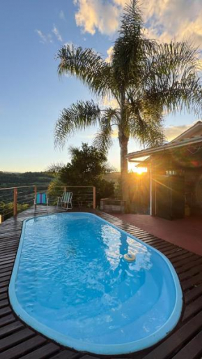 Casa dos Coqueiros Com Piscina, Banheira e Lareira - Próximo do Parque Termal